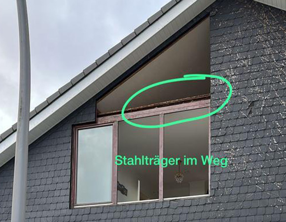 Einbau eines Schräg-Fensters von Optimal Bautechnik